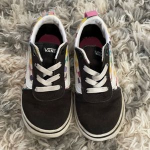 Toddler size 9 pull on vans